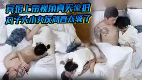宾馆上帝视角真实偸拍丸子头小女友简直太骚了全程主动的脱光自己舔男友肉棒女上位饥渴难耐